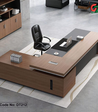 Director Table