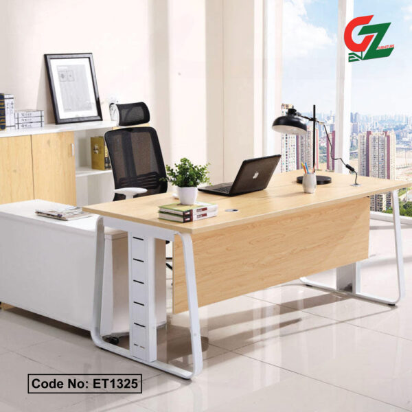 Discover-Executive-Table-for-Efficient-Office