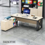 Luxury-Steel-Executive-Tables-for-High-End-Offices